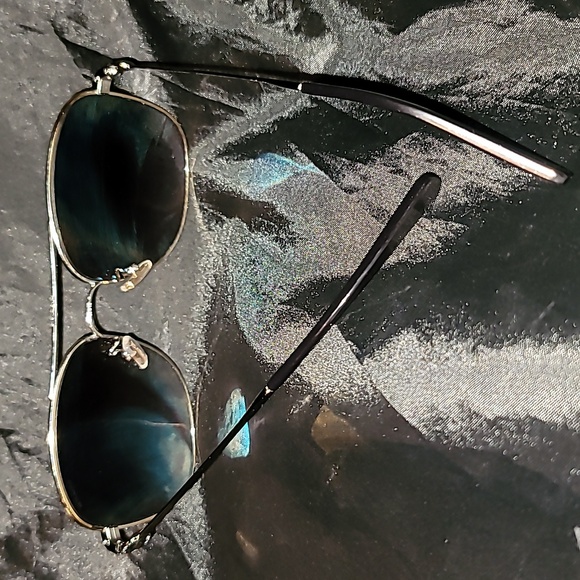 BRAND NEW Coach 7127 C6177 Sunglasses 90053C Gold 100% AUTHENTIC , Generic Case - Picture 6 of 6